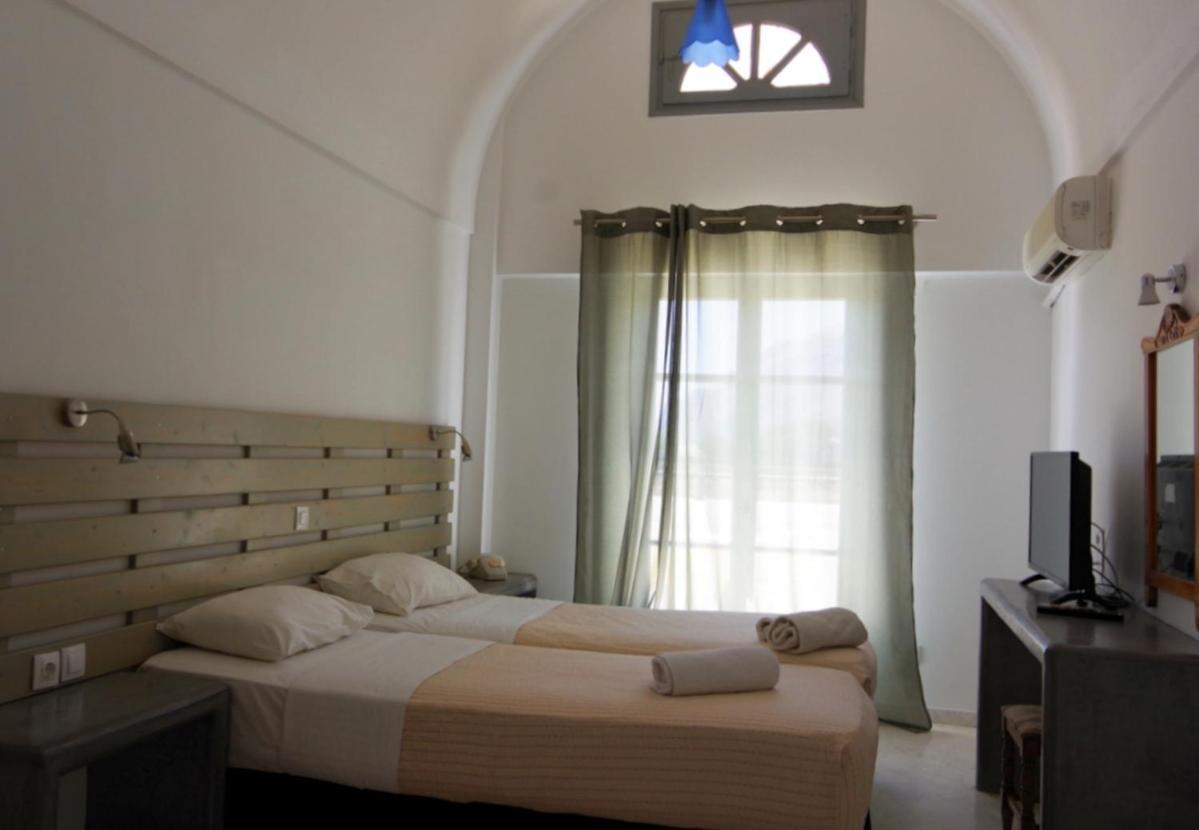 Hotel Mohitero Kamári Екстериор снимка