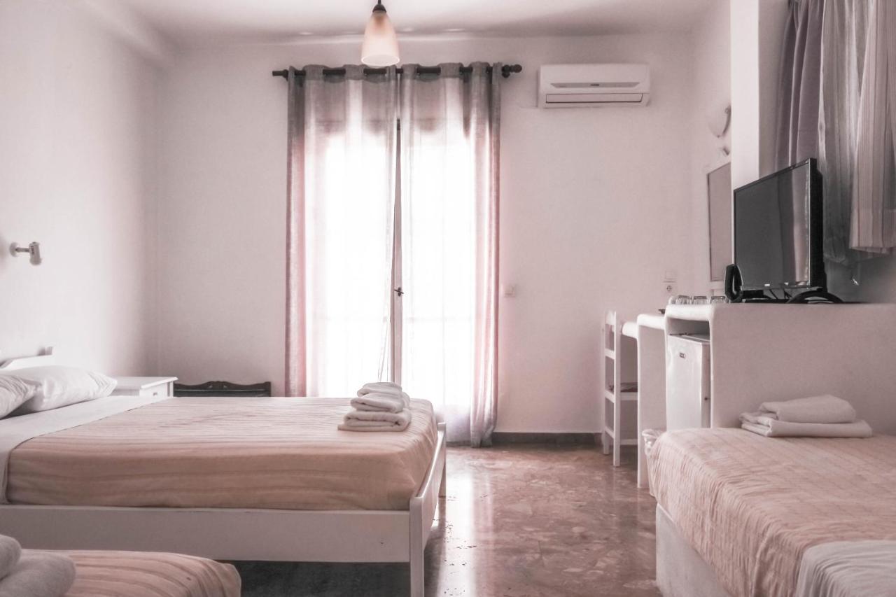 Hotel Mohitero Kamári Екстериор снимка