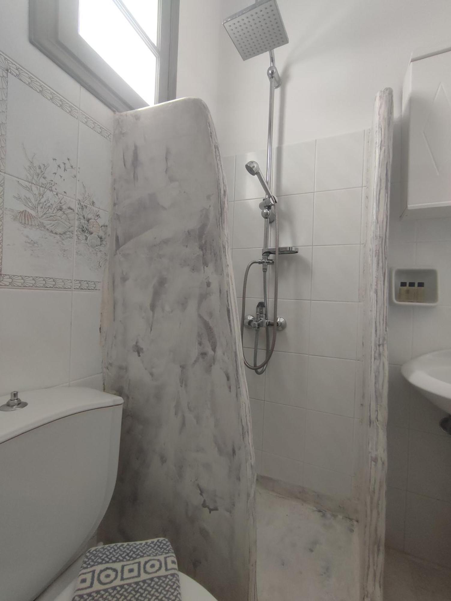Hotel Mohitero Kamári Екстериор снимка